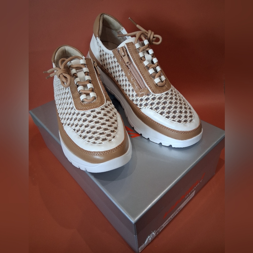 NIB VANELi Size: 8M Qubi Sneakers Womans Style 312946 Mesh & Braid Upper